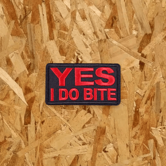 Pegat brodat amb velcro de YES I DO BITE (si, mossego)